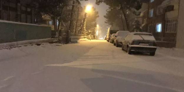 Kocaeli'de yoğun kar yağışı