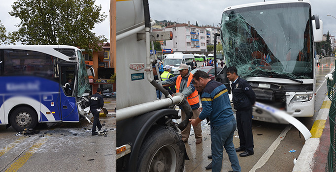 Kocaeli'de yolcu otobüsü ile tır çarpıştı: 13 yaralı