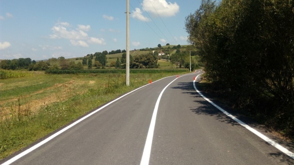Kocaeli’de yollar çevreci boyalar ile boyanıyor 