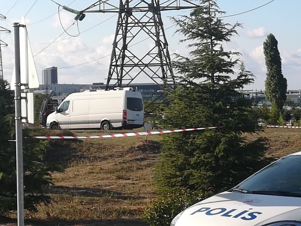 Kocaeli’de yüksek gerilim direğinin ayaklarında bomba bulundu 