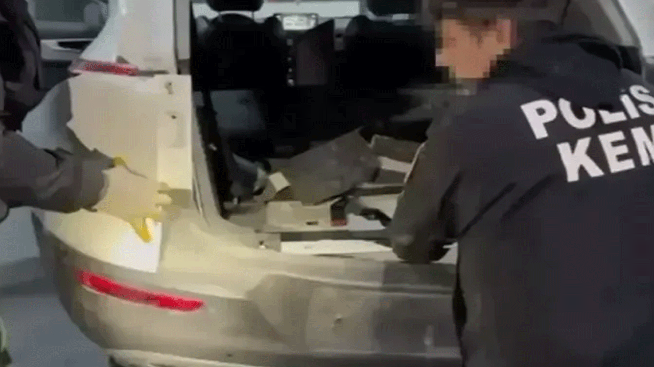 Kocaeli’de zehir tacirlerine darbe! İran plakalı araçtan 34 kilo eroin çıktı