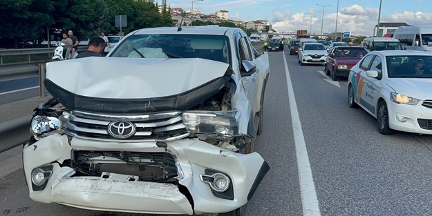 Kocaeli'de zincirleme kaza: Yaralılar var