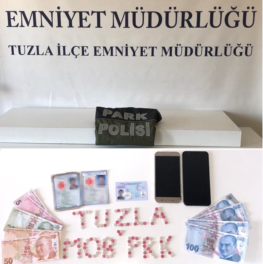 Kocaeli’den gelip Tuzla’da uyuşturucu satan şahıs yakayı ele verdi 
