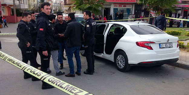 Kocaeli'nde iki grup arasında alacak-verecek kavgası: 3 yaralı