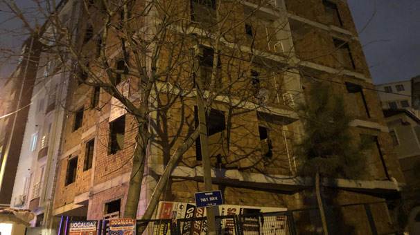 Kocaeli'nde inşaatın 6'ncı katından kendini boşluğa bırakan genç kız ağır yaralandı