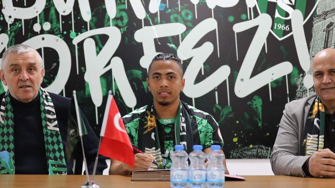 Kocaelispor, Rigoberto Rivas ile 2,5 yıllık sözleşme imzaladı