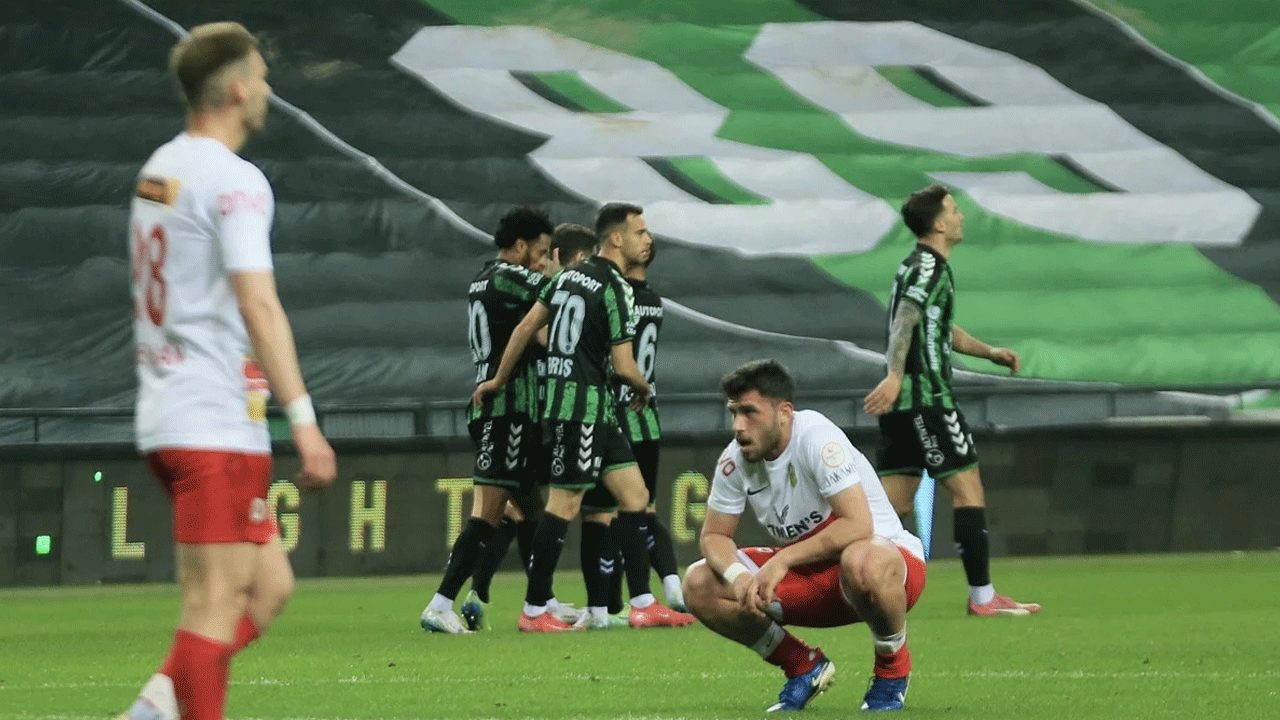 Kocaelispor, Yeni Malatyaspor'u yedi bitirdi