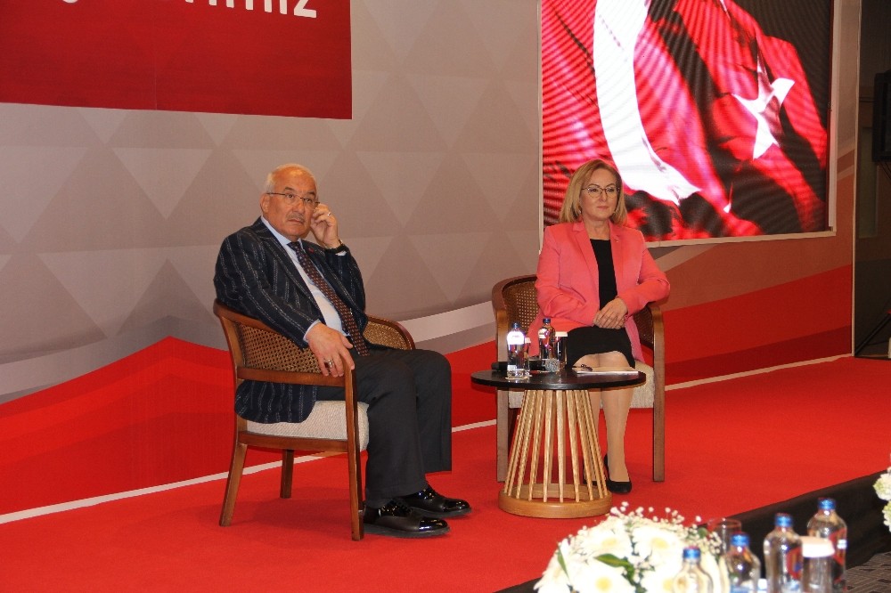 Kocamaz ve Yılmaz, Mersin iş dünyasına projelerini anlattı 