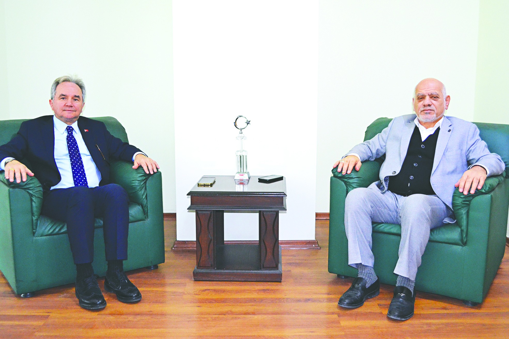 Koçan'dan Akit'e ziyaret