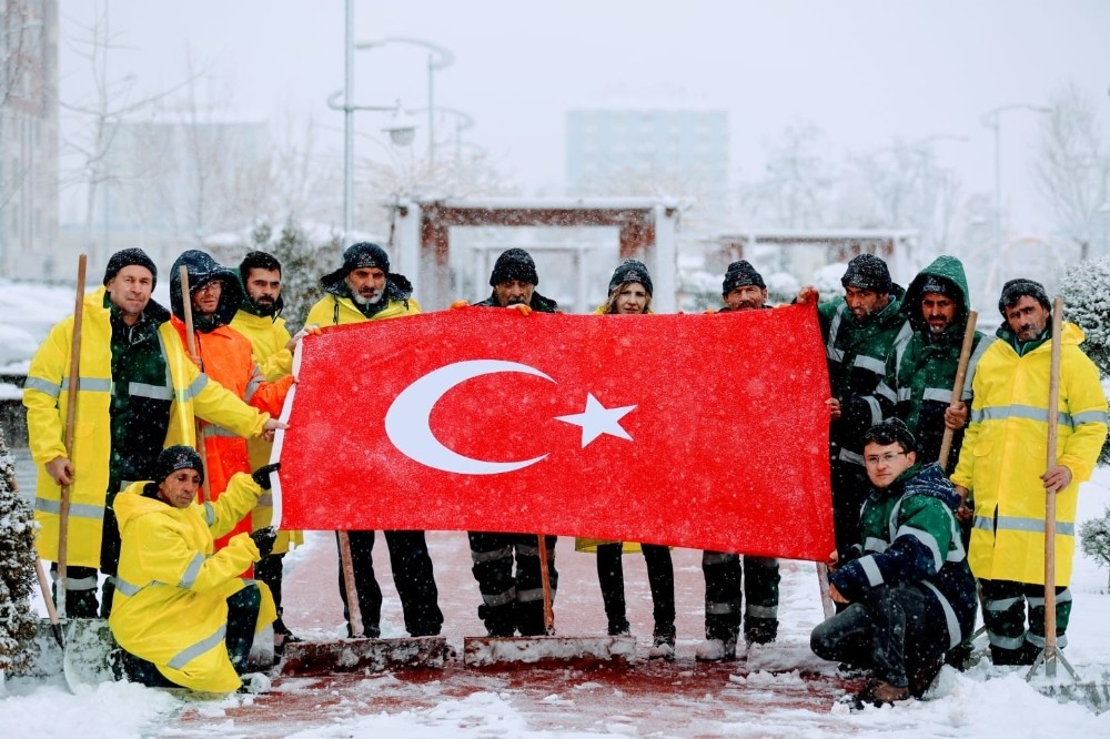 Kocasinan Belediyesi Çalışanlarından Yunan Vekil Lagos’a Tepki 