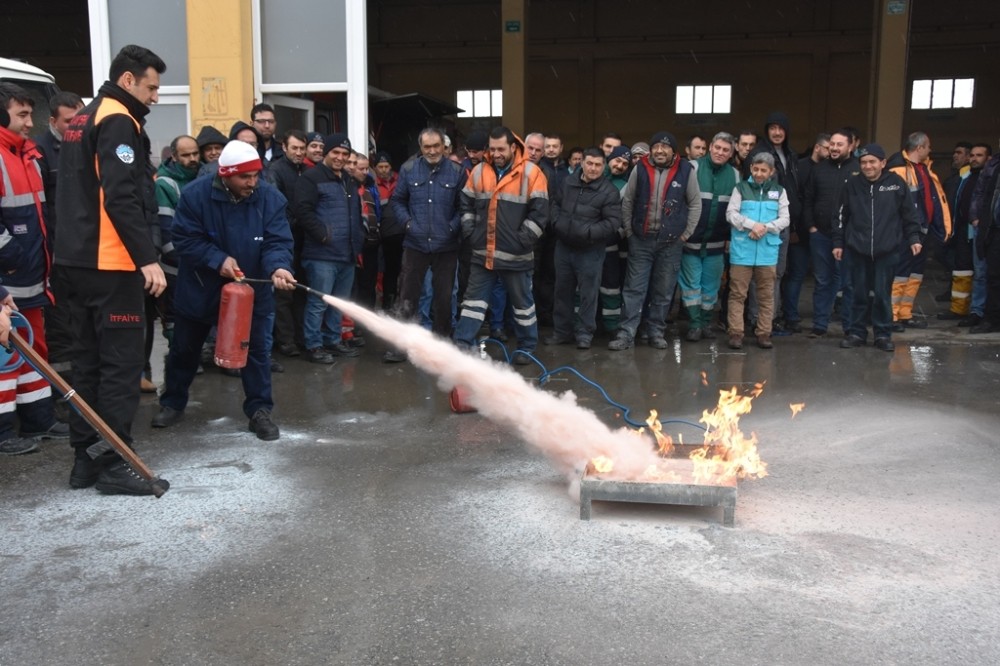 Kocasinan çalışanlarından nefes kesen yangın tatbikatı 