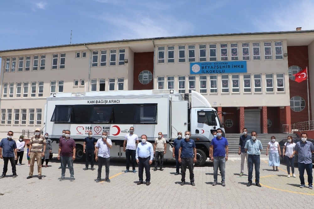 Kocasinan İlçe Milli Eğitim Müdürlüğü’nden Kızılay’a kan bağışı kampanyası 