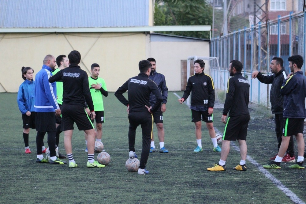 Kocasinan Şimşekspor çalışmalara başladı 