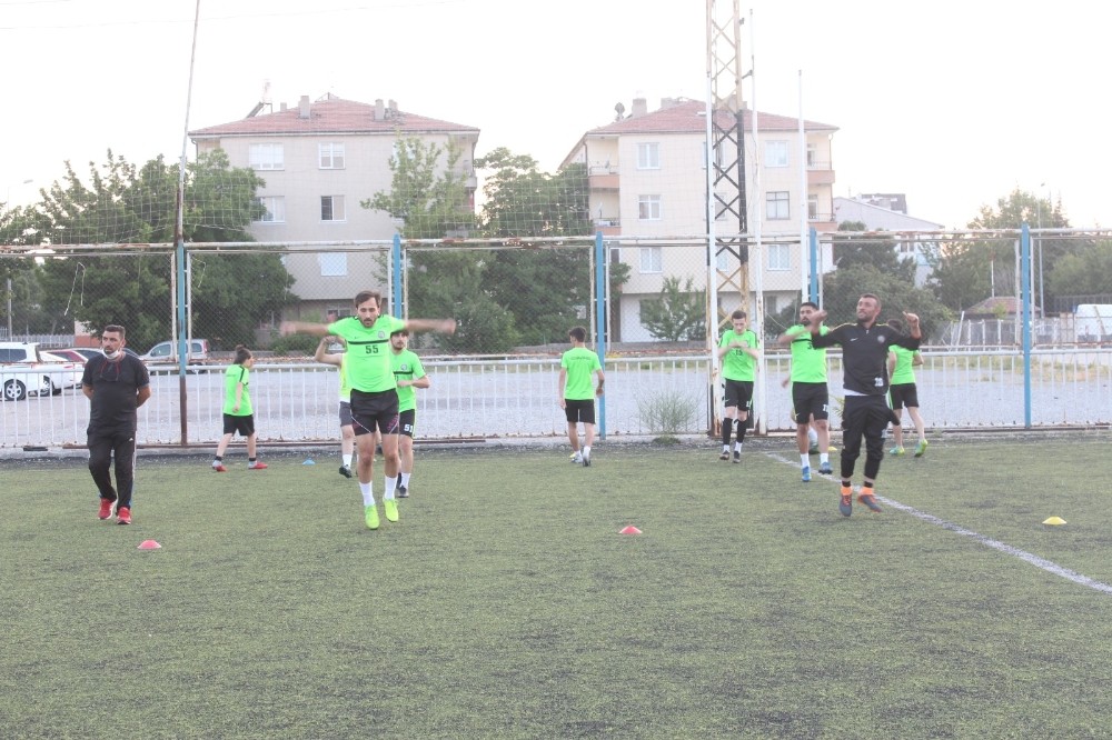 Kocasinan Şimşekspor lig hazırlıklarına başladı. 