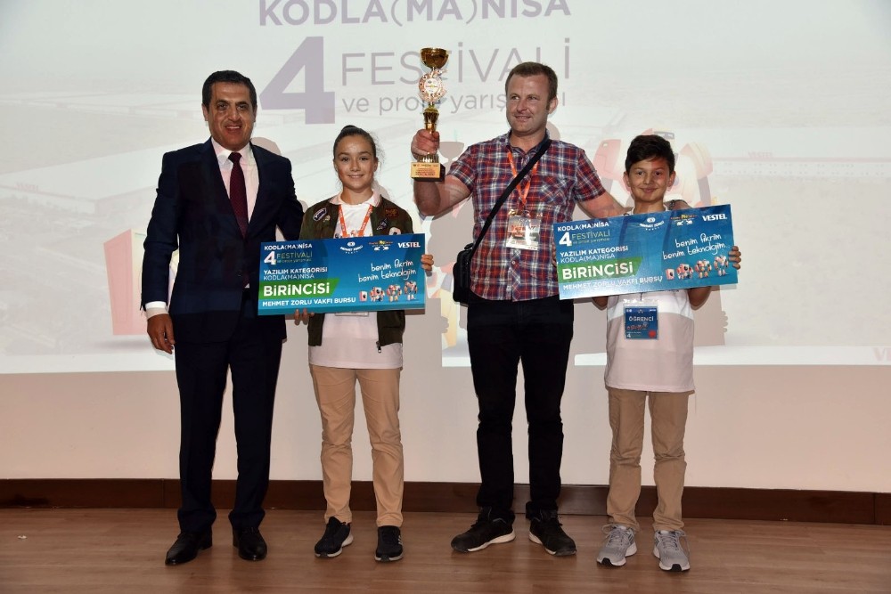 Kodlamayı öğrendiler, Vestel City’de sergilediler 