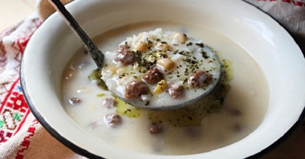 Köfteli yoğurt çorbası tarifi | Köfteli çorba nasıl yapılır?