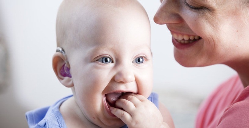 Koklear implant bebekler ve çocuklardaki işitme kaybına çözüm oluyor