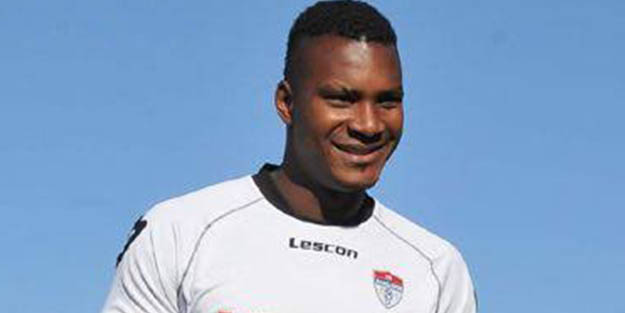 Köklü kulüp eski futbolcusu yüzünden küme düşecek!