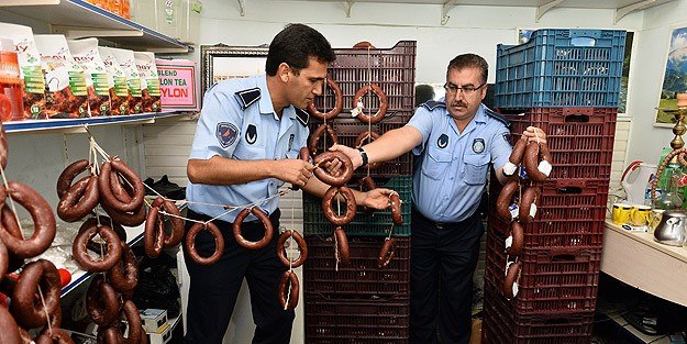 Bakın vatandaşa ne yedireceklerdi!