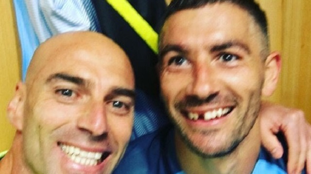 Kolarov'un dişi kırıldı