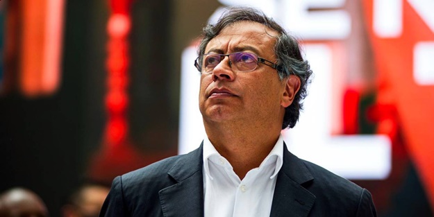 Kolombiya Cumhurbaşkanı'ndan İsrail'e ve Semana dergisi yazarına tepki! 'Sen bunu hiç yaptın mı?'