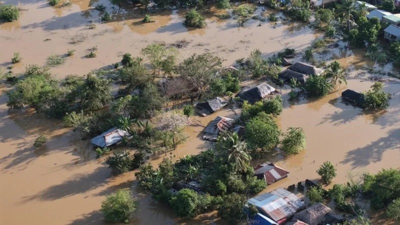 Kolombiya sel sularına teslim: 6 ölü, 15 bin mağdur!