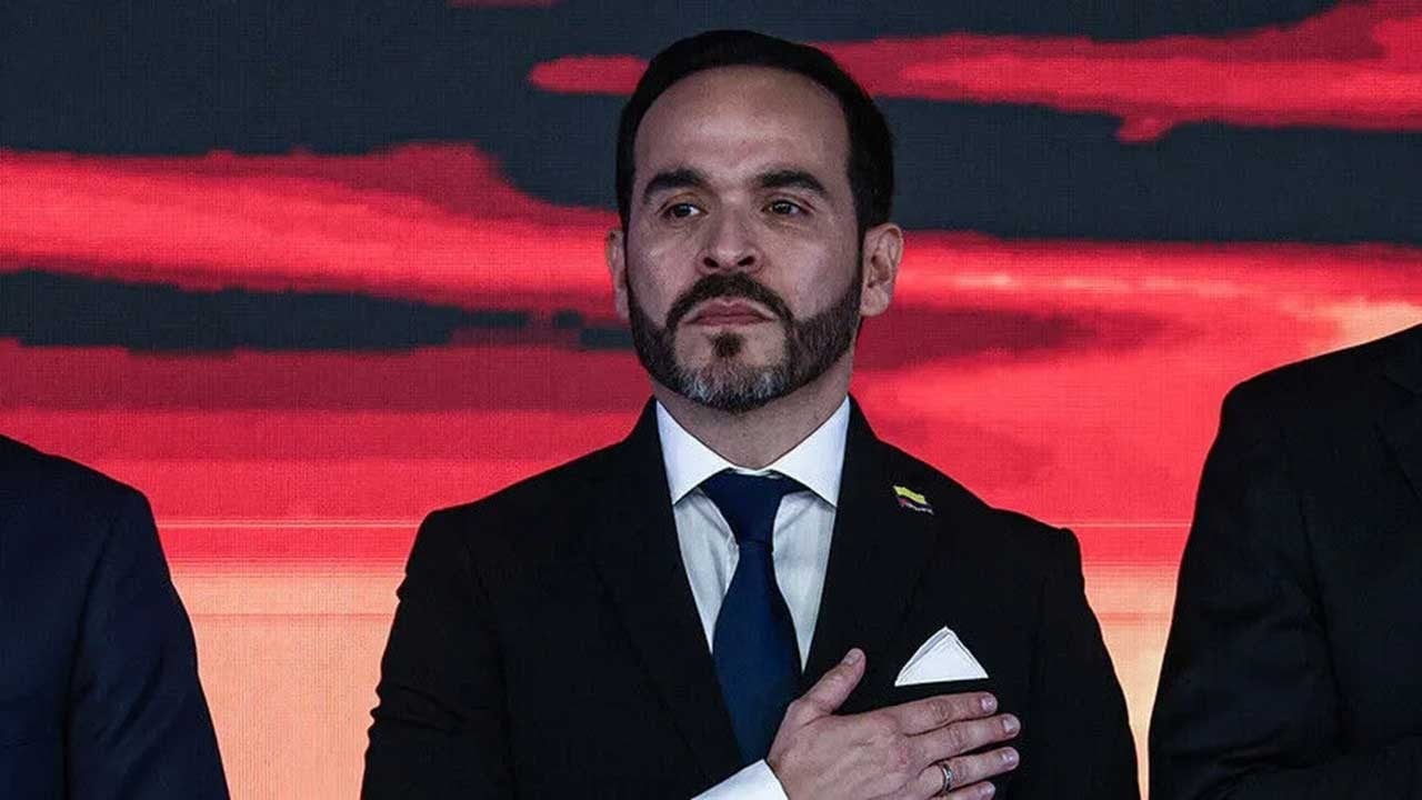 Kolombiya’da De la Espriella dönemi: Silahlı gruplara karşı sert mücadele mesajı