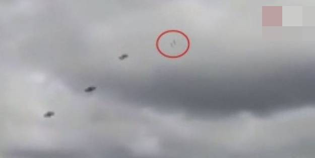 Kolombiya’da paraşütü açılmayan asker böyle yere çakıldı! Öldürmeyen Allah öldürmedi