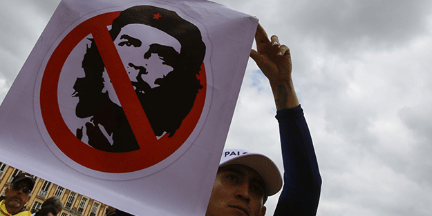 Kolombiya'da sağlık reformu yasası protesto edildi