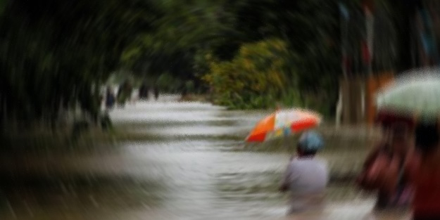 Kolombiya'da sel felaketi: Ölüler var