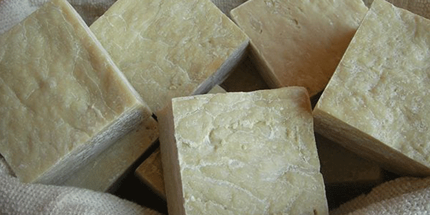 Koltuk altına zeytinyağlı sabun sürünce bakın ne oluyor! Herkes denemeye başladı