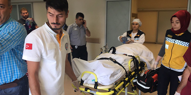 Kolunu patoza kaptıran çiftçi ağır yaralandı