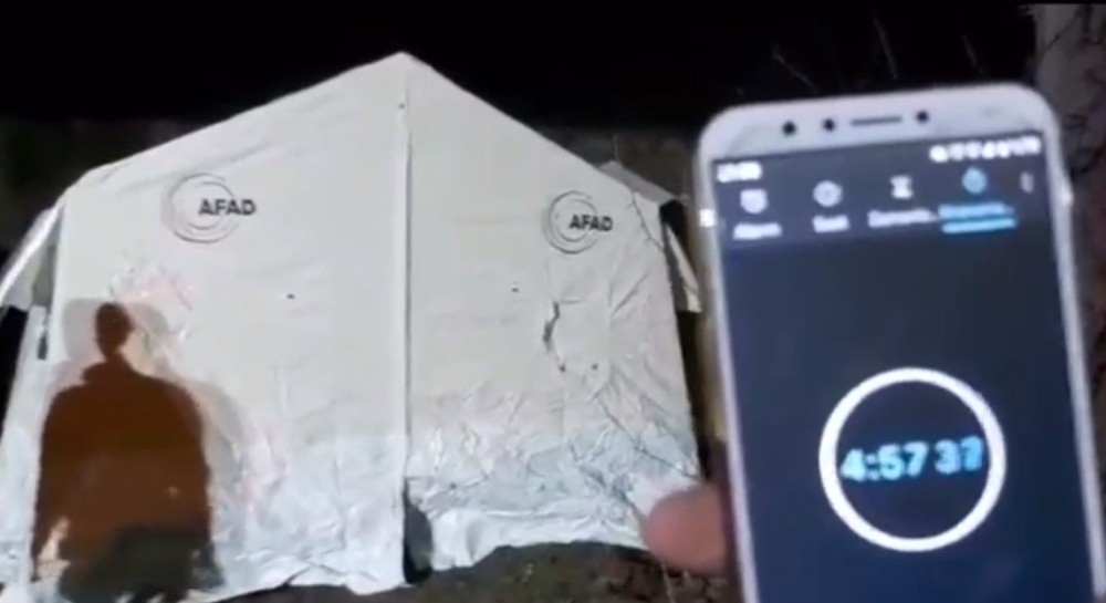 Komandolar eksi 10 derece 5 dakikanın altında çadır kuruyor 