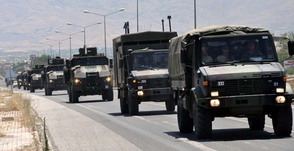 Komandolar Suriye'ye gönderildi