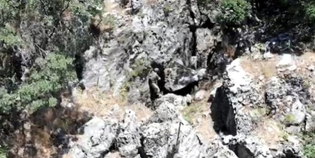 Komandoların terör inlerini yok etme görüntüleri paylaşıldı