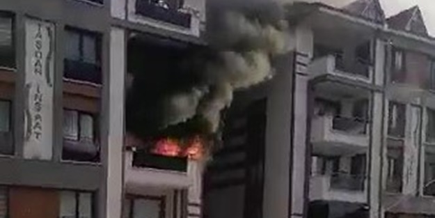 Kombi bomba gibi patladı! Daire alevlere teslim oldu..