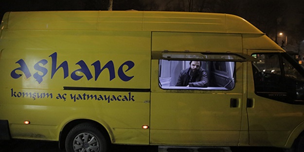 'Komşum aç yatmayacak' anlayışı ile doyuruyorlar