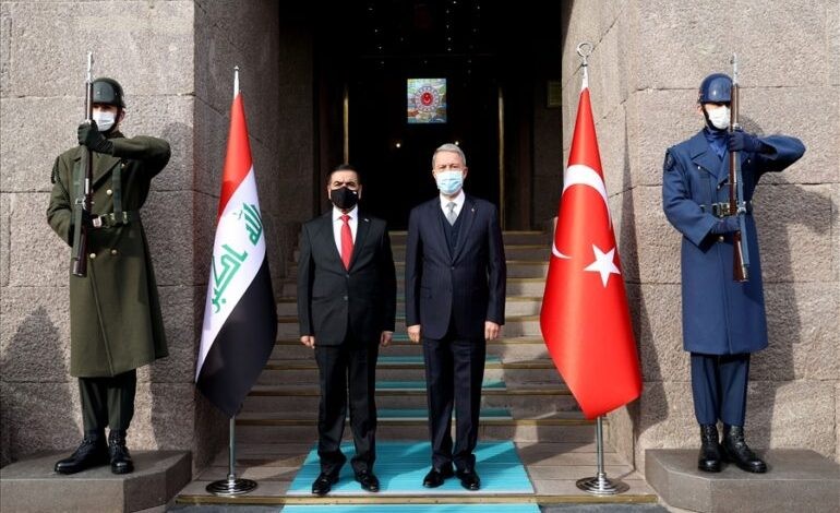 Komşu ile yakın mesai! Akar, Irak Savunma Bakanı ile görüştü