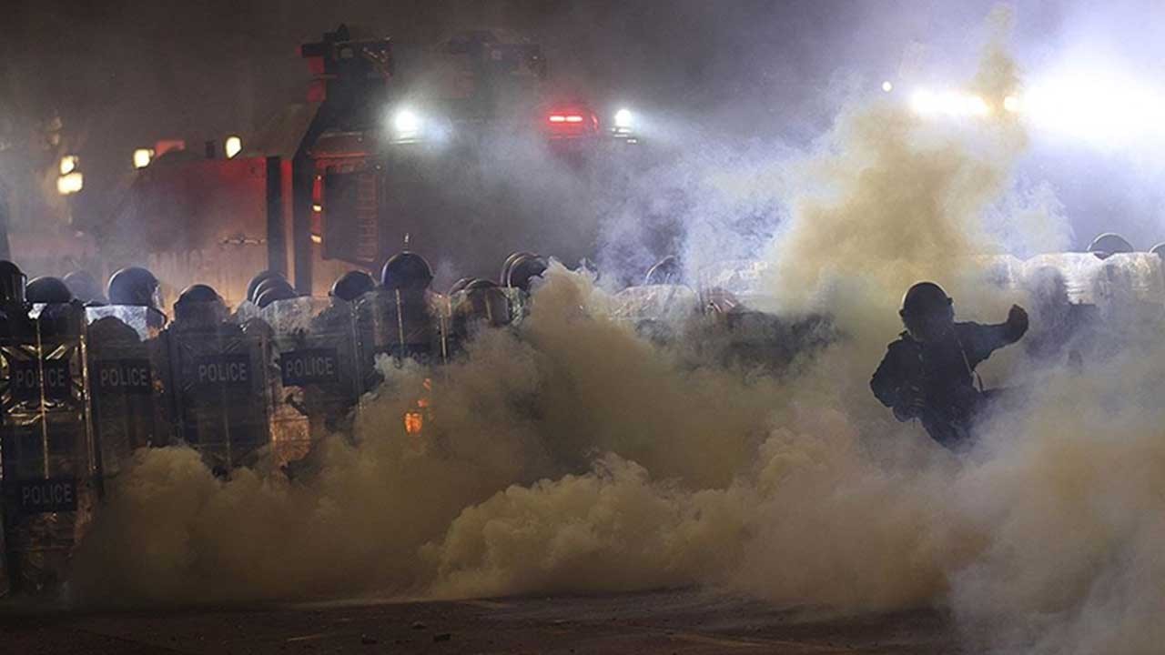 Komşuda darbe tehdidi! 'Başka seçenek kalmadı' diyerek duyurdu