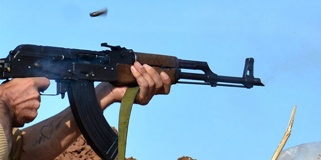 Komşuda feci olay! 30 yaşındaki adam 12 akrabasını keleşle öldürdü