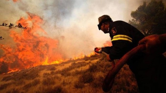 Komşuda yangın 4 gündür söndürülemedi