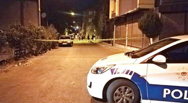 Komşular arasında çıkan kavgada kan aktı