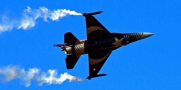 Komşulara 'Solo Türk' uyarısı