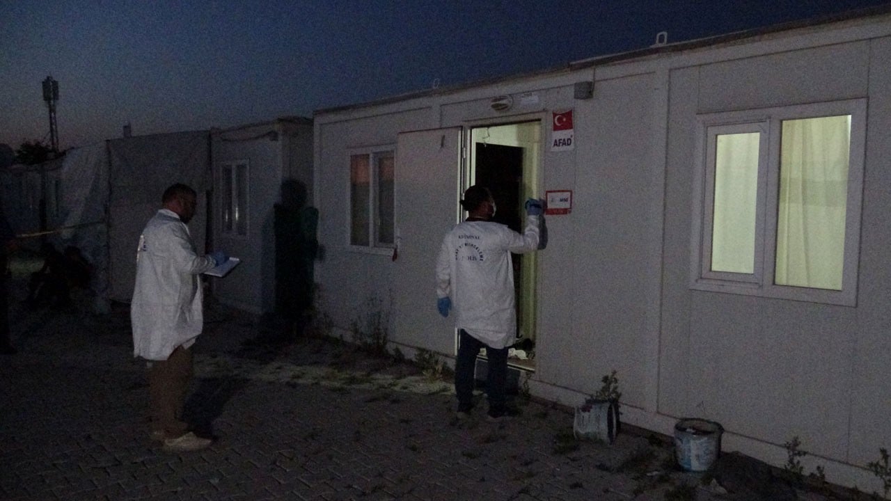 Komşuları haber alamayınca acı gerçek ortaya çıktı!