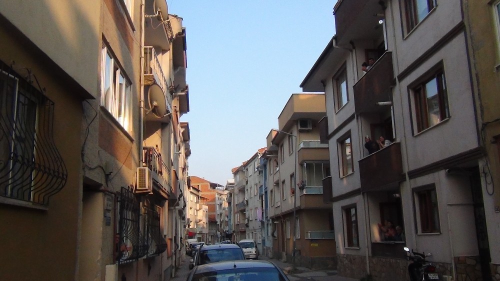 Komşularına klarnet konseri verdi 