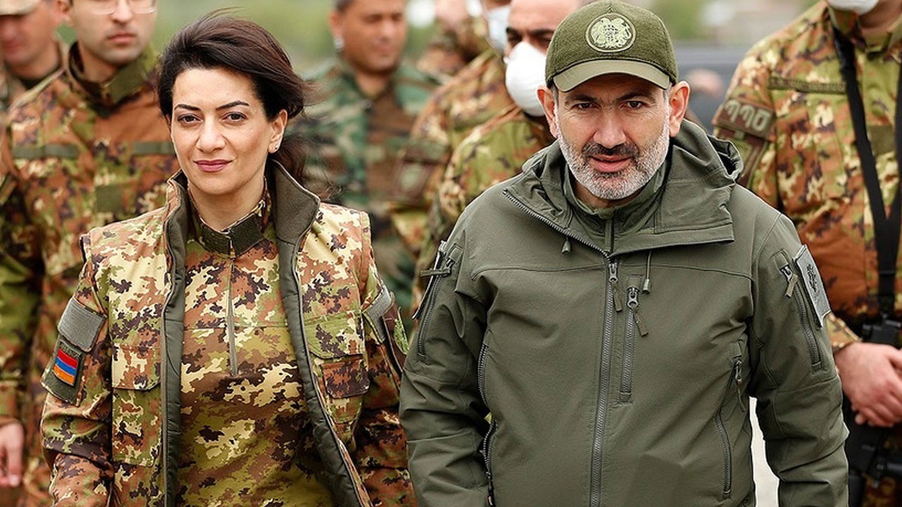 Komşusu İran yanarken saçını tarıyordu! 30 yıldır nikah kıymadığı eşi Paşinyan’ı terk etti