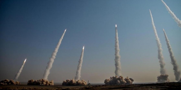 Komşusu uyardı: Kuzey Kore kıtalararası balistik füze fırlatabilir!