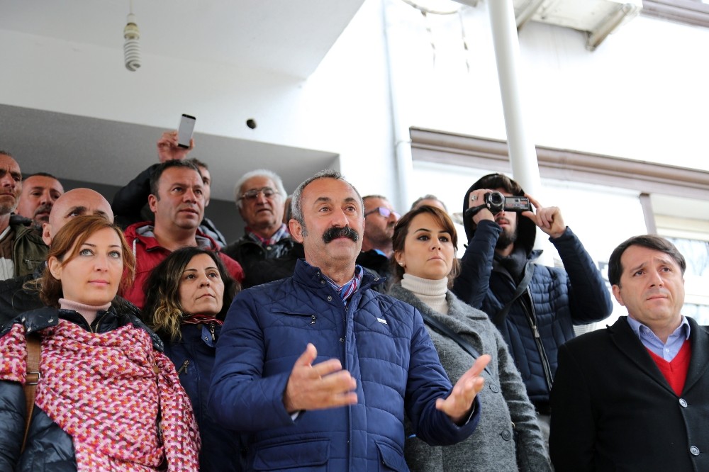 Komünist Başkan Maçoğlu’nun mazbatası yarına kaldı 