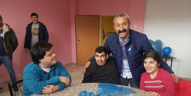 Komünist Başkan projelerini açıkladı!