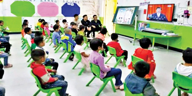 Komünist Çin’in zulmü bitmiyor! 500 bin Uygurlu miniğe asimilasyon